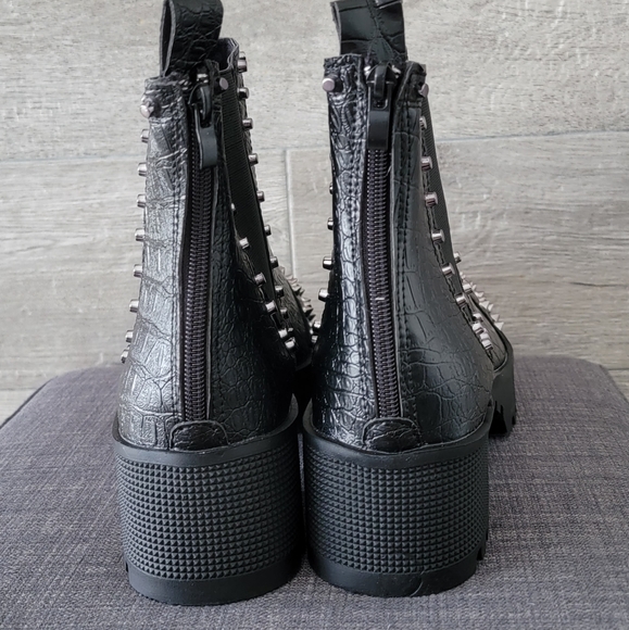 Spiked Combat boots - Picture 3 of 5